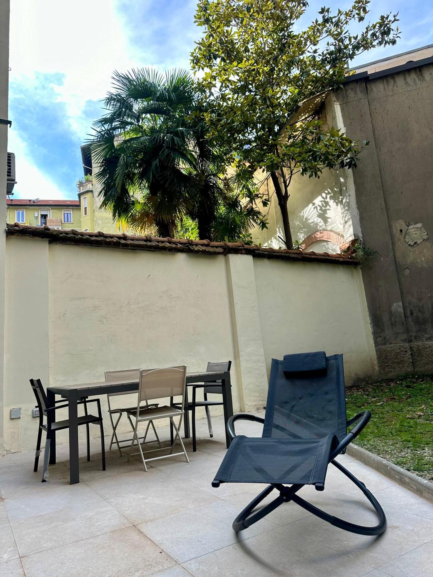 Lr Deluxe Apartments - Porta Venezia - Bilocale Con Giardino Privato Milan Extérieur photo