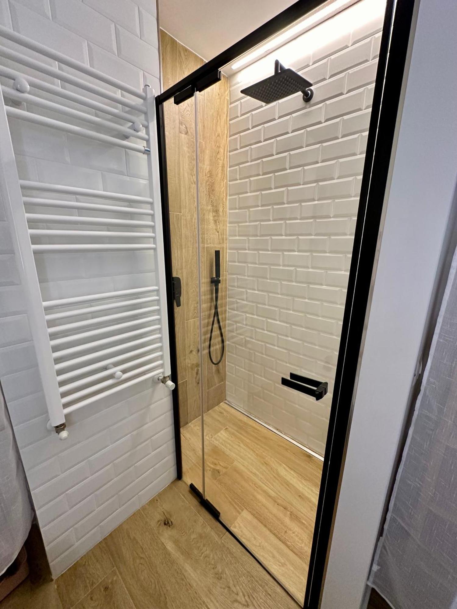 Lr Deluxe Apartments - Porta Venezia - Bilocale Con Giardino Privato Milan Extérieur photo