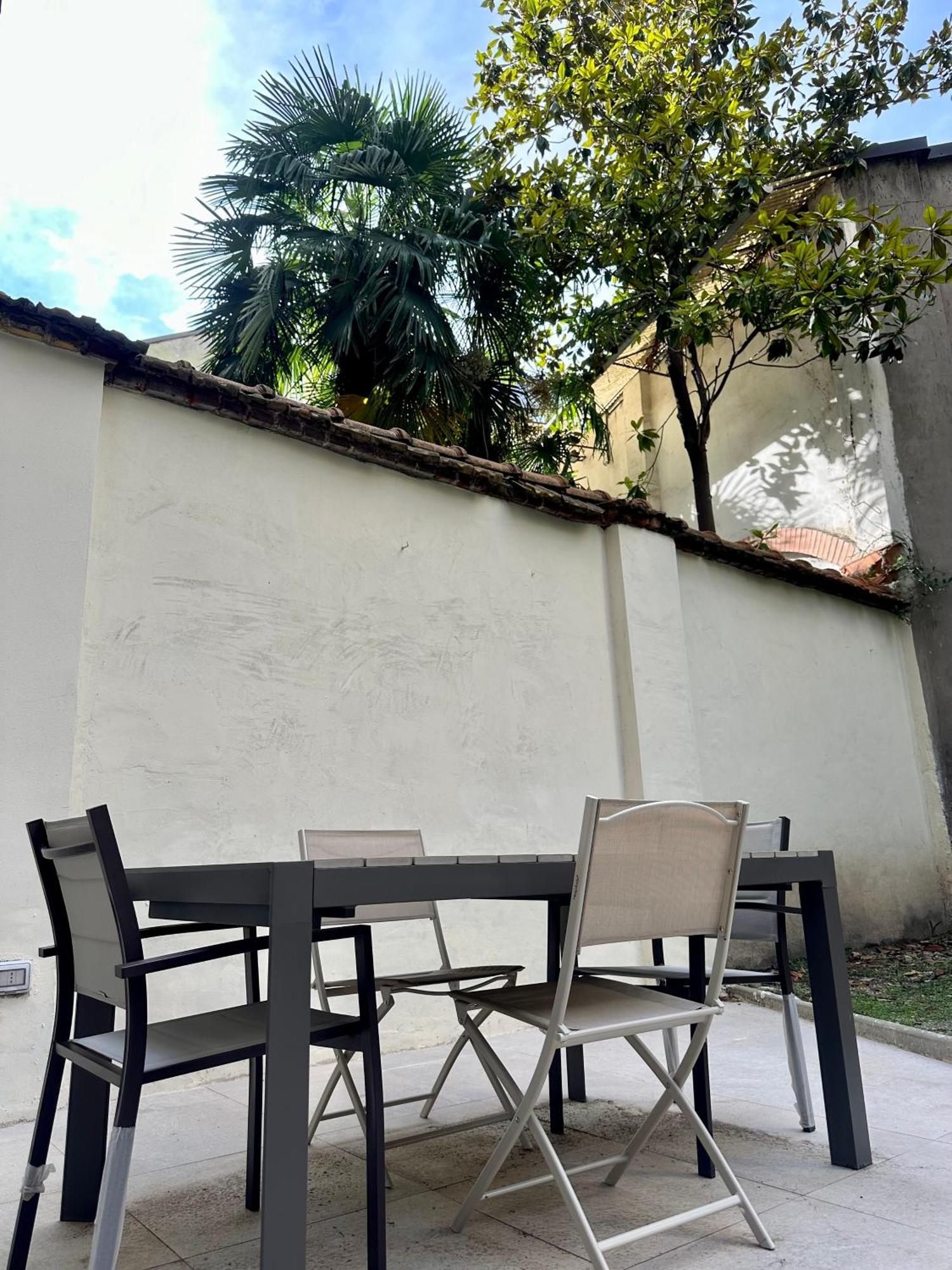 Lr Deluxe Apartments - Porta Venezia - Bilocale Con Giardino Privato Milan Extérieur photo