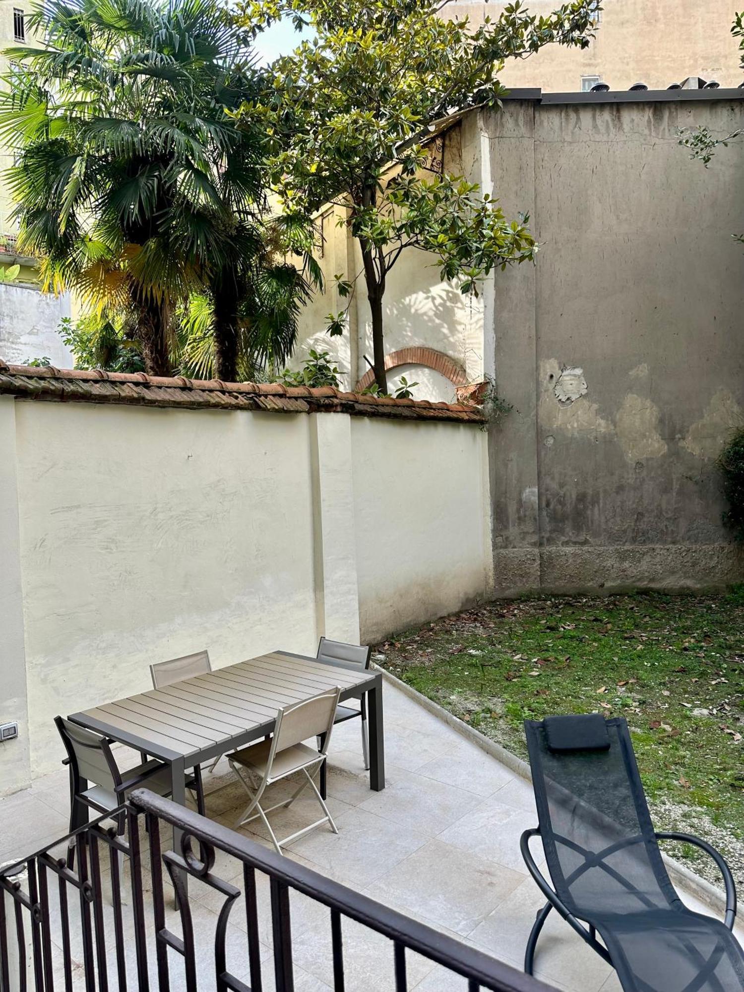Lr Deluxe Apartments - Porta Venezia - Bilocale Con Giardino Privato Milan Extérieur photo