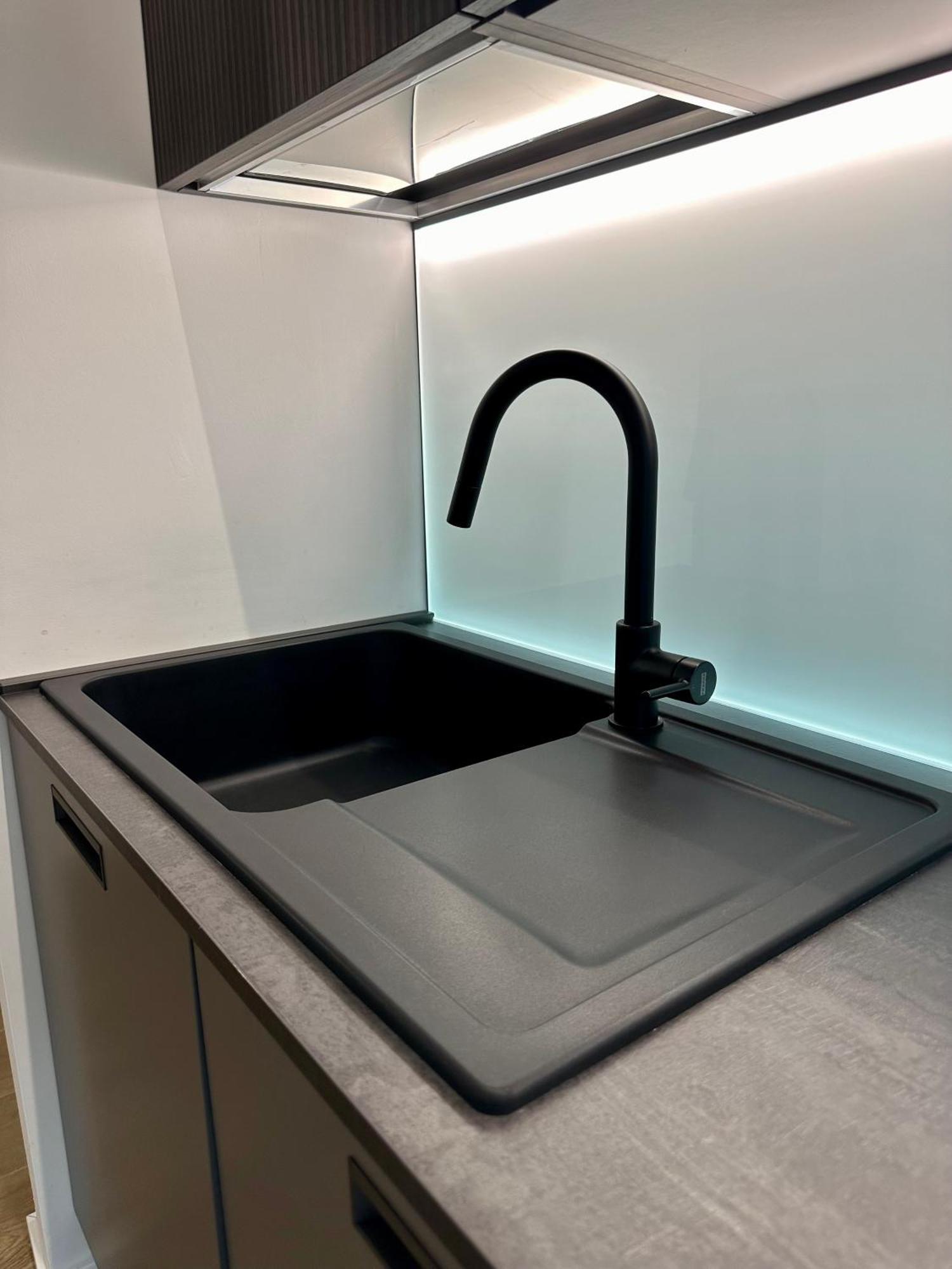 Lr Deluxe Apartments - Porta Venezia - Bilocale Con Giardino Privato Milan Extérieur photo
